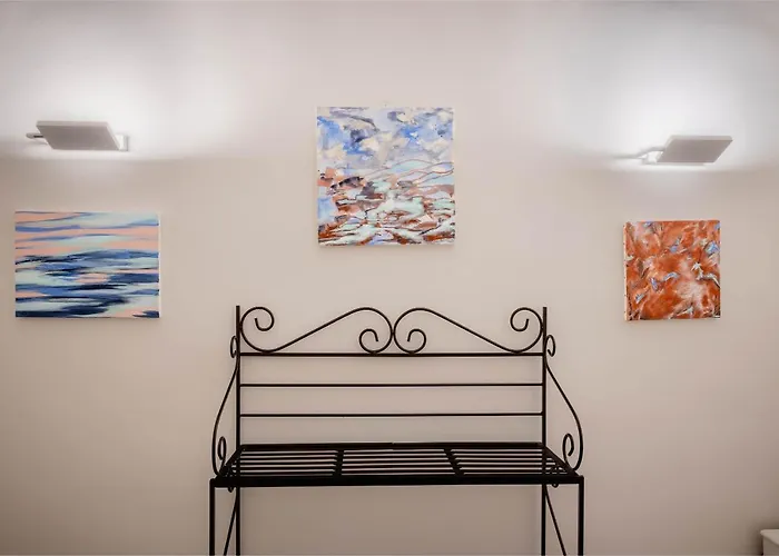 Art Novella Gallery
