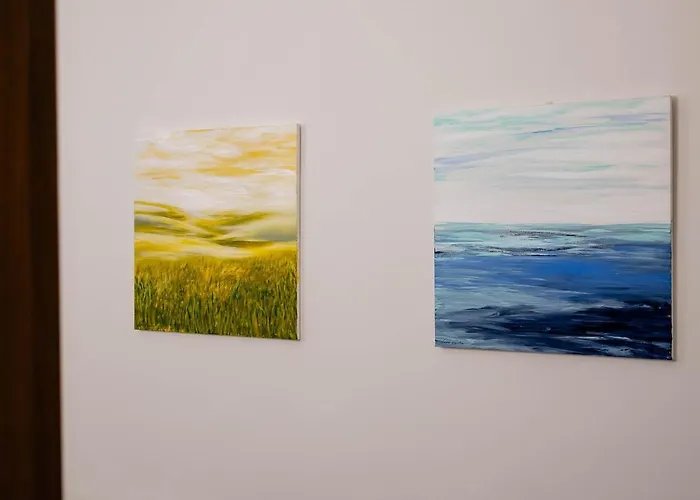 Art Novella Gallery